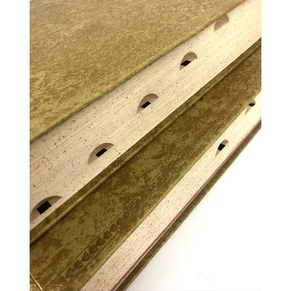 Funk & Wagnalls New Comprehensive International Dictionary Volume 1 & 2 Deluxe - Picture 7 of 16